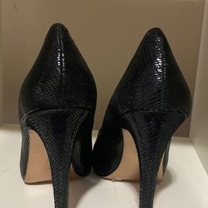 BCBG shoes